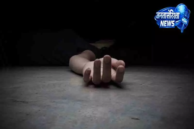 Delhi पुलिस SI ने थाने के अंदर खुद को गोली मारी Delhi पुलिस SI ने थाने के अंदर खुद को गोली मारी