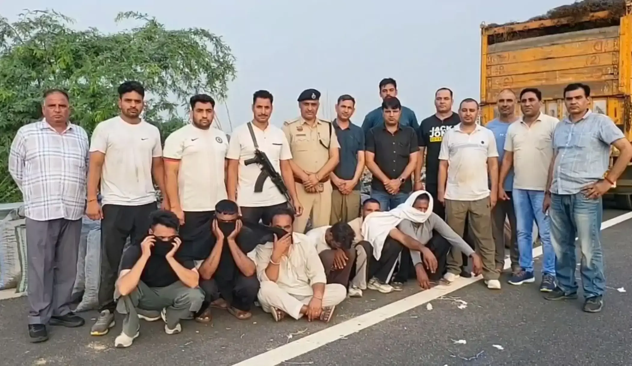 Kaithal: तीन करोड़ के डोडा पोस्त के साथ छह तस्कर पुलिस गिरफ्त में Kaithal: तीन करोड़ के डोडा पोस्त के साथ छह तस्कर पुलिस गिरफ्त में