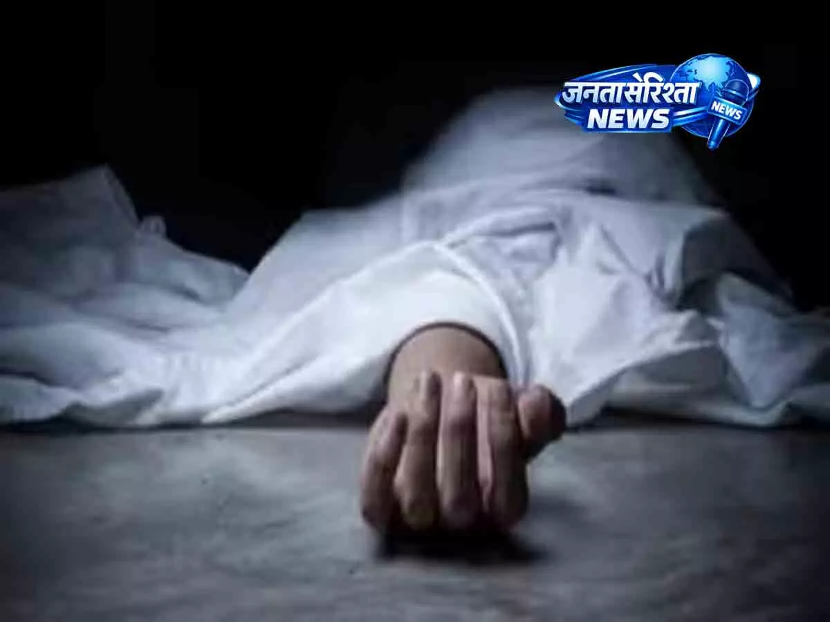 Kurnool फ्लाईओवर पर भीषण हादसा, गाड़ी की टक्कर से पुलिसकर्मी की मौत Kurnool फ्लाईओवर पर भीषण हादसा, गाड़ी की टक्कर से पुलिसकर्मी की मौत