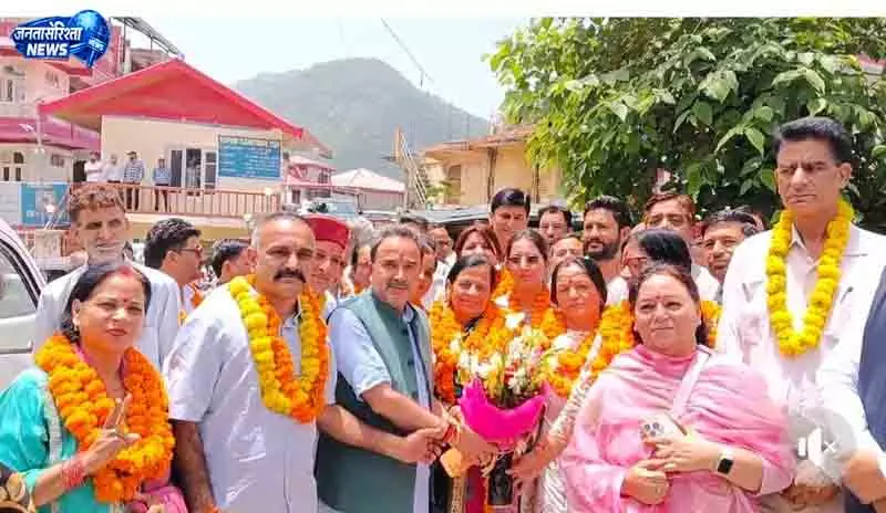शीला दूसरी बार Solan जिला परिषद की अध्यक्ष बनीं शीला दूसरी बार Solan जिला परिषद की अध्यक्ष बनीं