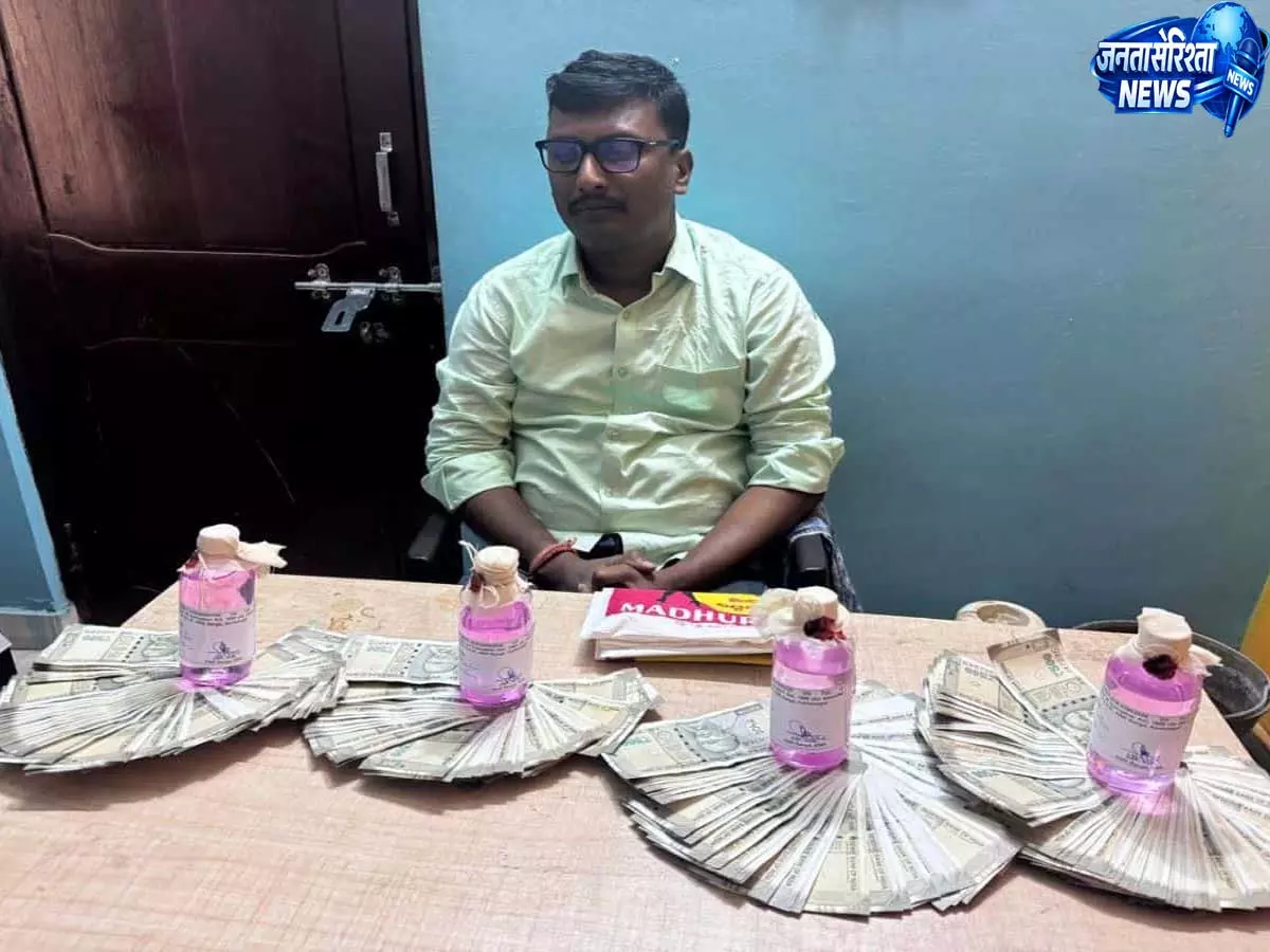 पेद्दापल्ली के इंजीनियर 2 लाख रुपये की रिश्वत लेते गिरफ्तार, भ्रष्टाचार विरोधी कार्रवाई पेद्दापल्ली के इंजीनियर 2 लाख रुपये की रिश्वत लेते गिरफ्तार, भ्रष्टाचार विरोधी कार्रवाई