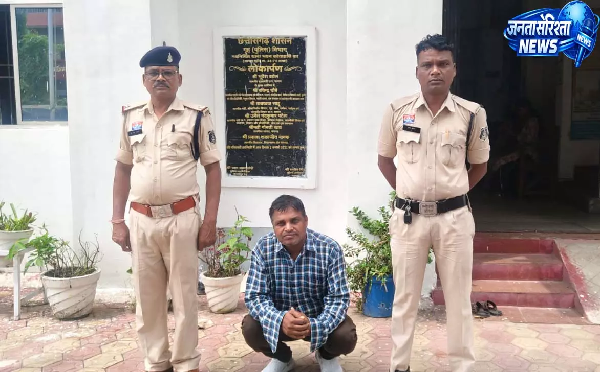 फर्जी अंकसूची से डाकपाल की नौकरी दिलाने वाला मास्टरमाइंड गिरफ्तार फर्जी अंकसूची से डाकपाल की नौकरी दिलाने वाला मास्टरमाइंड गिरफ्तार