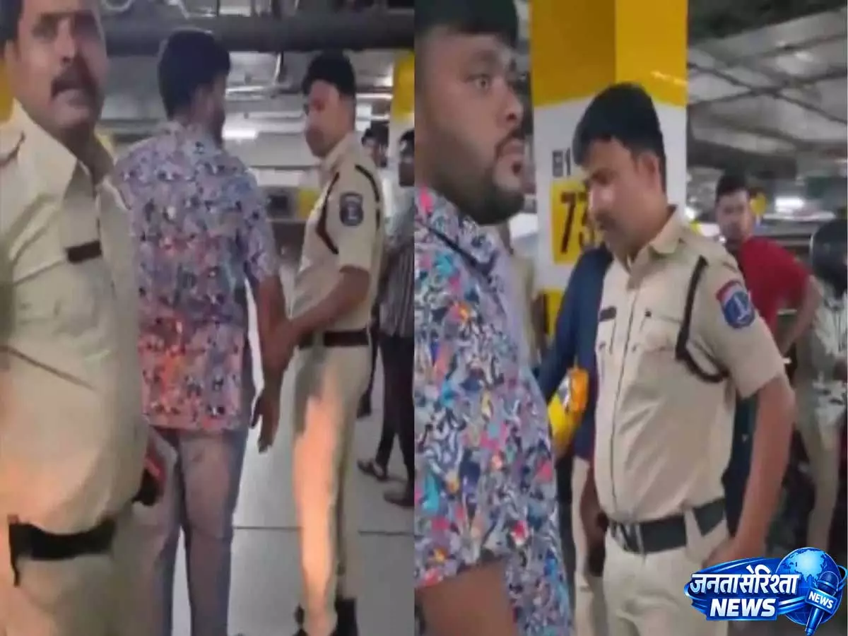 Lulu Mall में झड़प के बीच हथियार मिलने से मचा हड़कंप, एक व्यक्ति हिरासत में Lulu Mall में झड़प के बीच हथियार मिलने से मचा हड़कंप, एक व्यक्ति हिरासत में