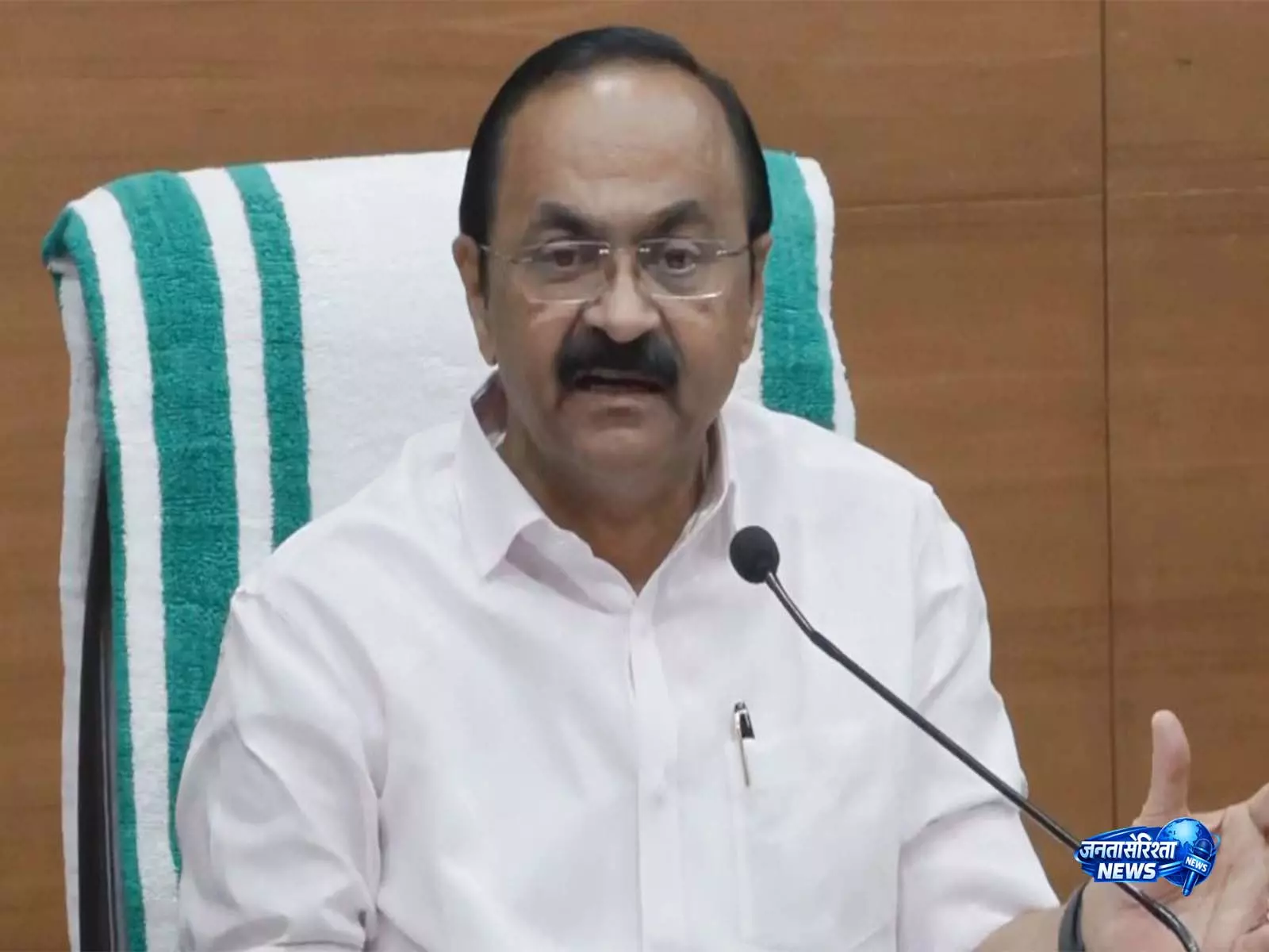 केरलम: सरकार ने KIIFB के पुनर्गठन के लिए सुधा पिल्लई की अध्यक्षता में 5 सदस्यीय पैनल का गठन किया केरलम: सरकार ने KIIFB के पुनर्गठन के लिए सुधा पिल्लई की अध्यक्षता में 5 सदस्यीय पैनल का गठन किया