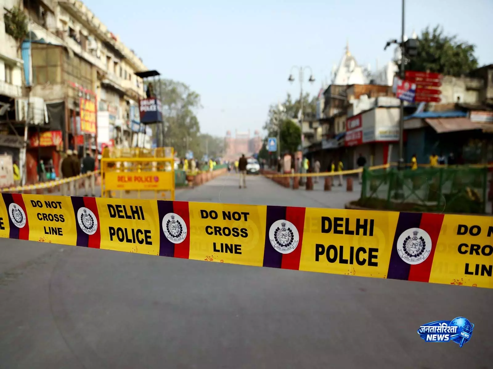दिल्ली पुलिस ने जहांगीरपुरी में बांग्लादेशी नागरिक को गिरफ़्तार किया; प्रतिबंधित IMO ऐप और ID बरामद दिल्ली पुलिस ने जहांगीरपुरी में बांग्लादेशी नागरिक को गिरफ़्तार किया; प्रतिबंधित IMO ऐप और ID बरामद
