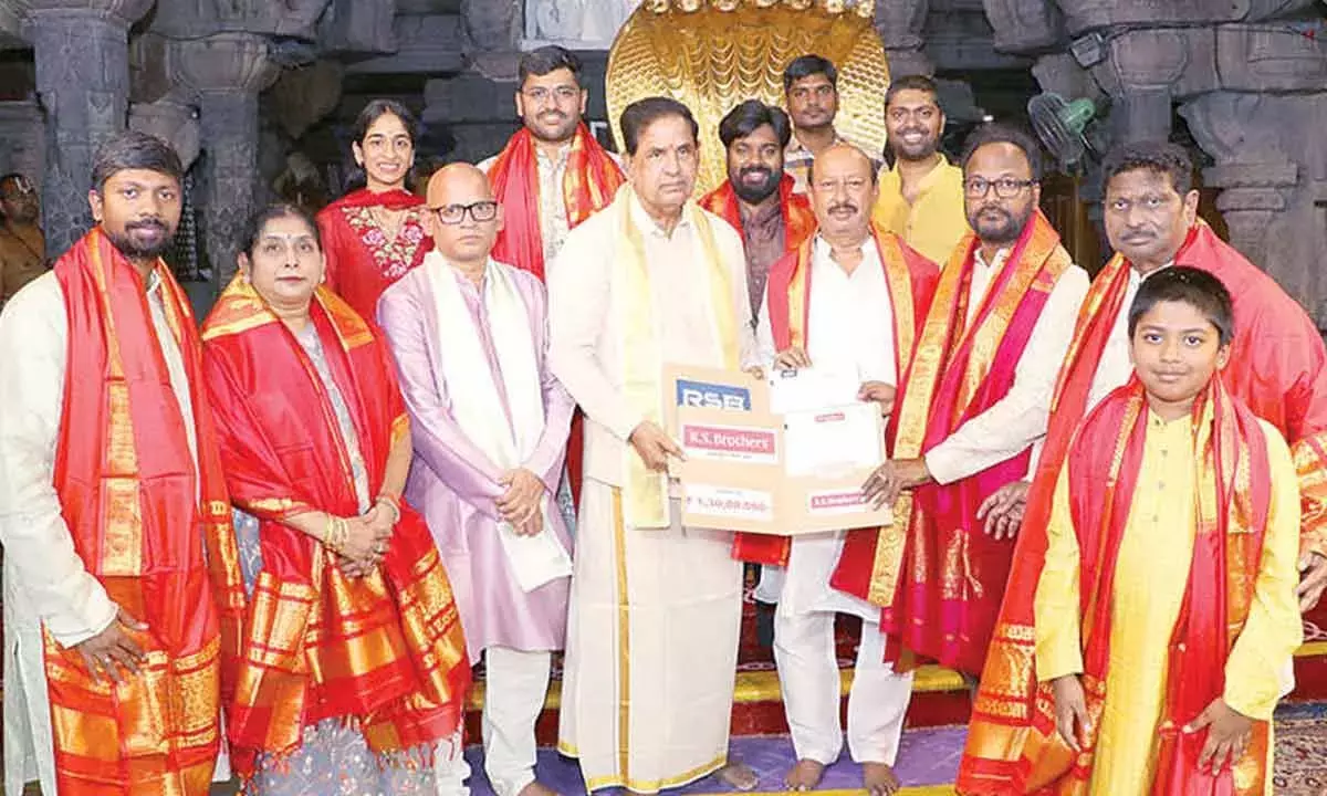Andhra: TTD BIRRD ट्रस्ट को 4.41 करोड़ रुपये का दान मिला Andhra: TTD BIRRD ट्रस्ट को 4.41 करोड़ रुपये का दान मिला