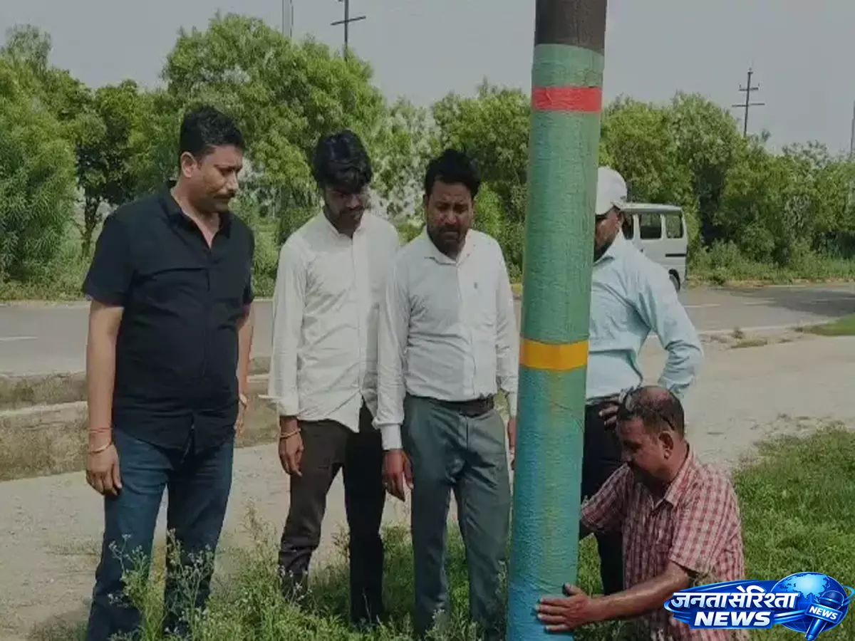 Rain में करंट के खतरे को रोकने की कवायद, बिजली पोल ढकने में जुटा विभाग Rain में करंट के खतरे को रोकने की कवायद, बिजली पोल ढकने में जुटा विभाग