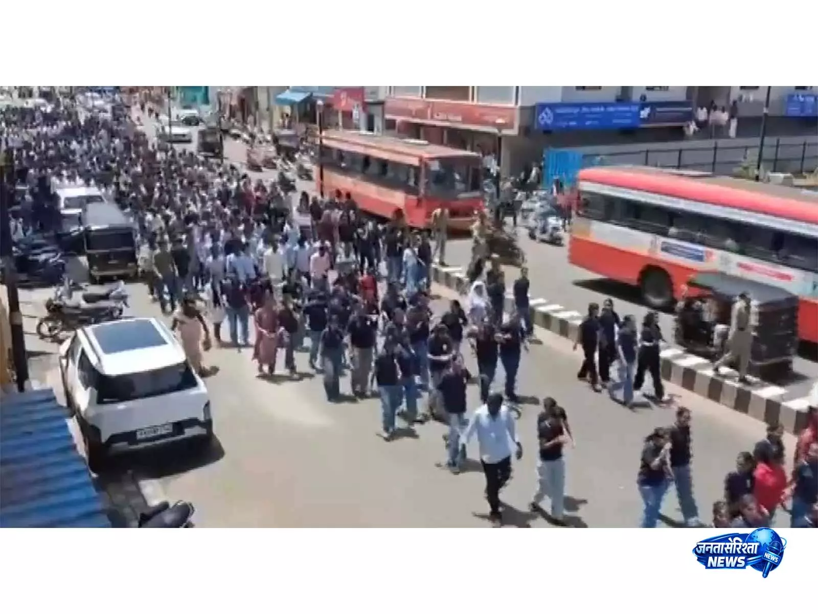 NEET विवाद पर यूथ कांग्रेस का प्रदर्शन, इस्तीफे की मांग NEET विवाद पर यूथ कांग्रेस का प्रदर्शन, इस्तीफे की मांग
