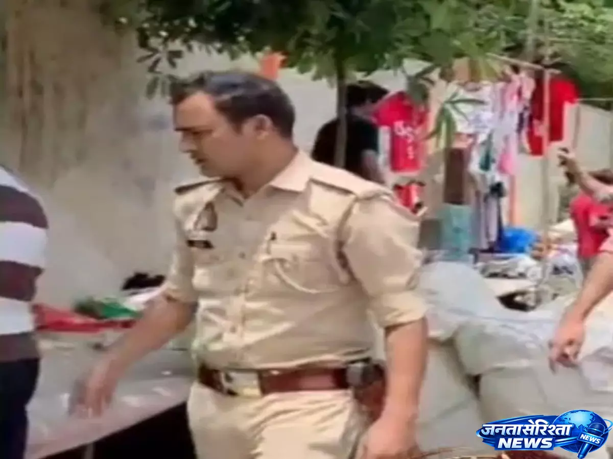 Security के लिए बाजार पर रोक, मुजफ्फरनगर में व्यापारियों को झटका Security के लिए बाजार पर रोक, मुजफ्फरनगर में व्यापारियों को झटका