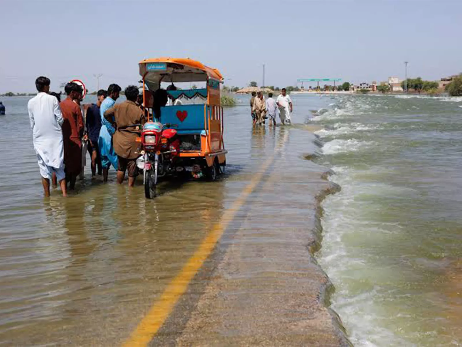 बाढ़ से बचाव के उपाय रुकने के कारण Rawalpindi-इस्लामाबाद पर मॉनसून का खतरा मंडरा रहा बाढ़ से बचाव के उपाय रुकने के कारण Rawalpindi-इस्लामाबाद पर मॉनसून का खतरा मंडरा रहा