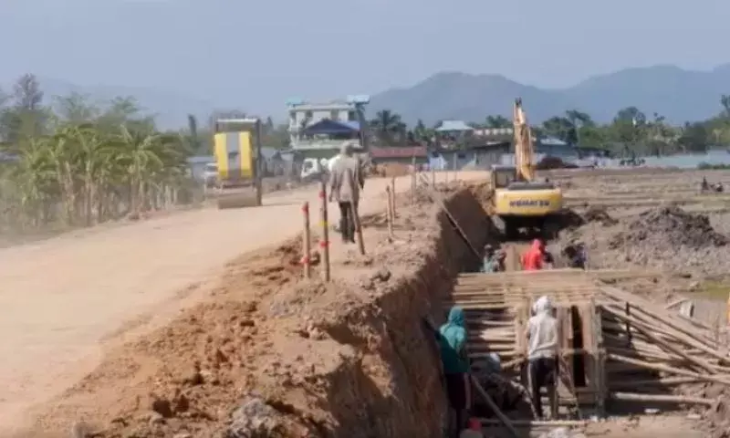 Imphal रिंग रोड प्रोजेक्ट के सामने फंडिंग का संकट, ADB ने फाइनेंशियल मदद रोकी Imphal रिंग रोड प्रोजेक्ट के सामने फंडिंग का संकट, ADB ने फाइनेंशियल मदद रोकी
