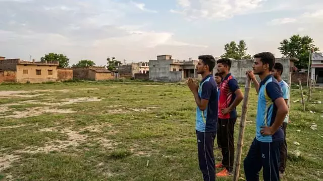 मैदान की आस में अमेठी के युवा, योजना बनी फाइलों की शोभा मैदान की आस में अमेठी के युवा, योजना बनी फाइलों की शोभा
