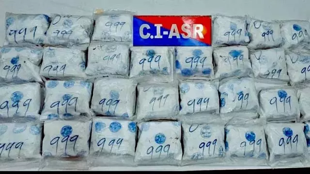 अंतरराष्ट्रीय ड्रग्स सिंडिकेट पर बड़ी कार्रवाई, अमृतसर में 30 किलो हेरोइन बरामद अंतरराष्ट्रीय ड्रग्स सिंडिकेट पर बड़ी कार्रवाई, अमृतसर में 30 किलो हेरोइन बरामद