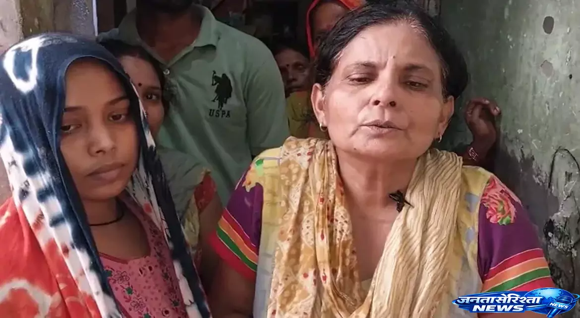 Ghaziabad में मौत की गुत्थी अनसुलझी, परिजनों की मांग पर पुलिस कर रही पड़ताल Ghaziabad में मौत की गुत्थी अनसुलझी, परिजनों की मांग पर पुलिस कर रही पड़ताल