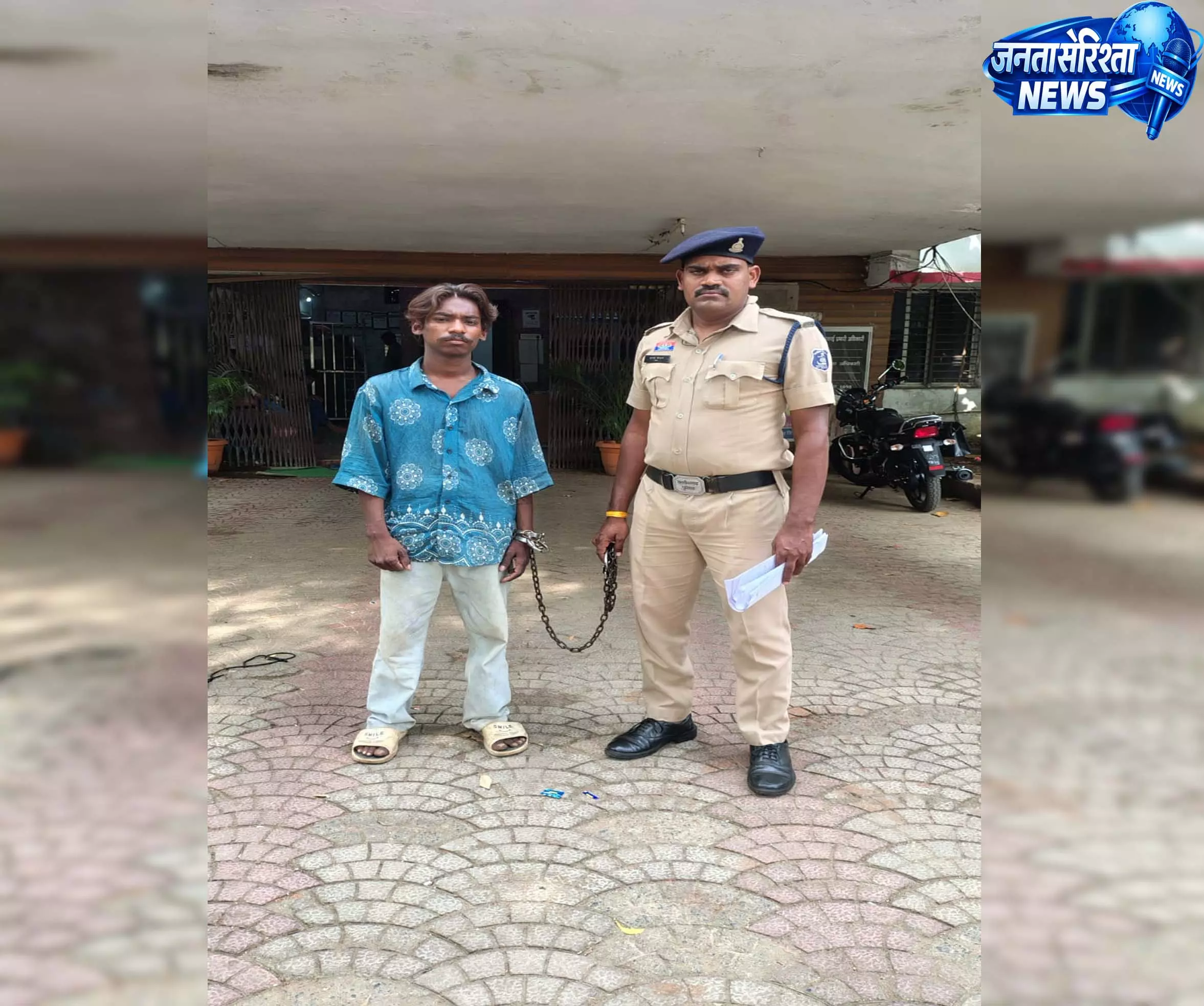 रायपुर में अवैध शराब बिक्री पर पुलिस की कार्रवाई, आरोपी गिरफ्तार रायपुर में अवैध शराब बिक्री पर पुलिस की कार्रवाई, आरोपी गिरफ्तार