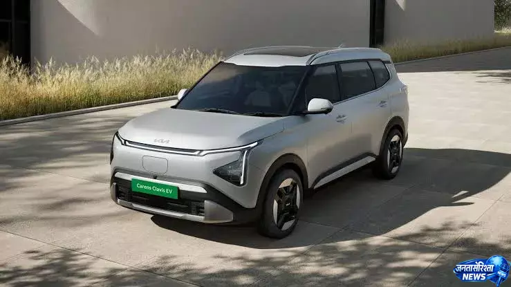 Petrol models का दबदबा, Kia Carens ने हासिल की बड़ी बिक्री उपलब्धि Petrol models का दबदबा, Kia Carens ने हासिल की बड़ी बिक्री उपलब्धि