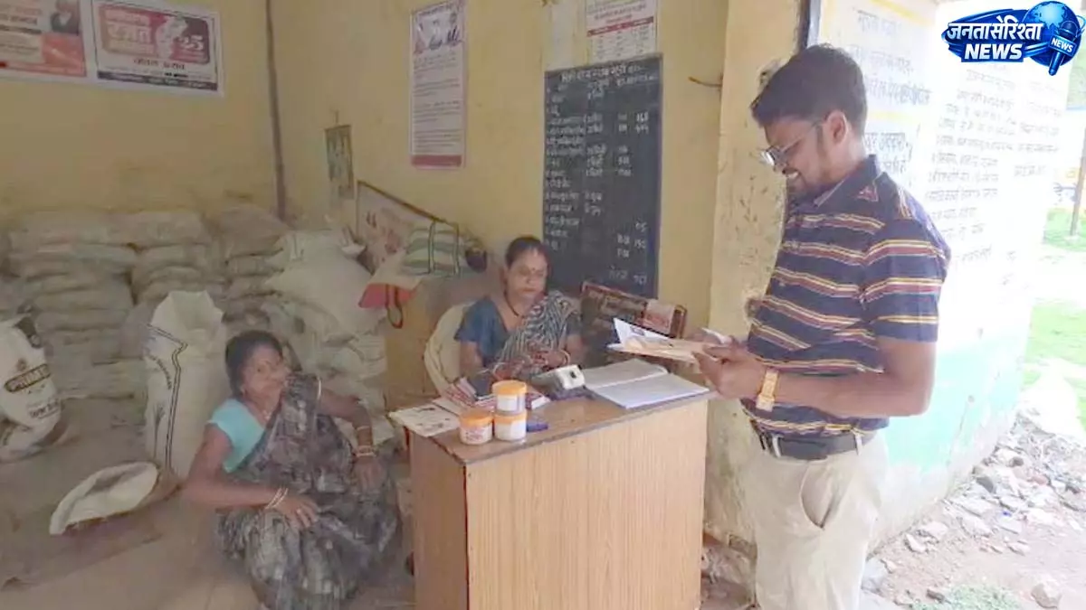 E-KYC नहीं कराई तो बंद हो सकता है राशन, कांकेर के 63 हजार हितग्राहियों पर संकट E-KYC नहीं कराई तो बंद हो सकता है राशन, कांकेर के 63 हजार हितग्राहियों पर संकट