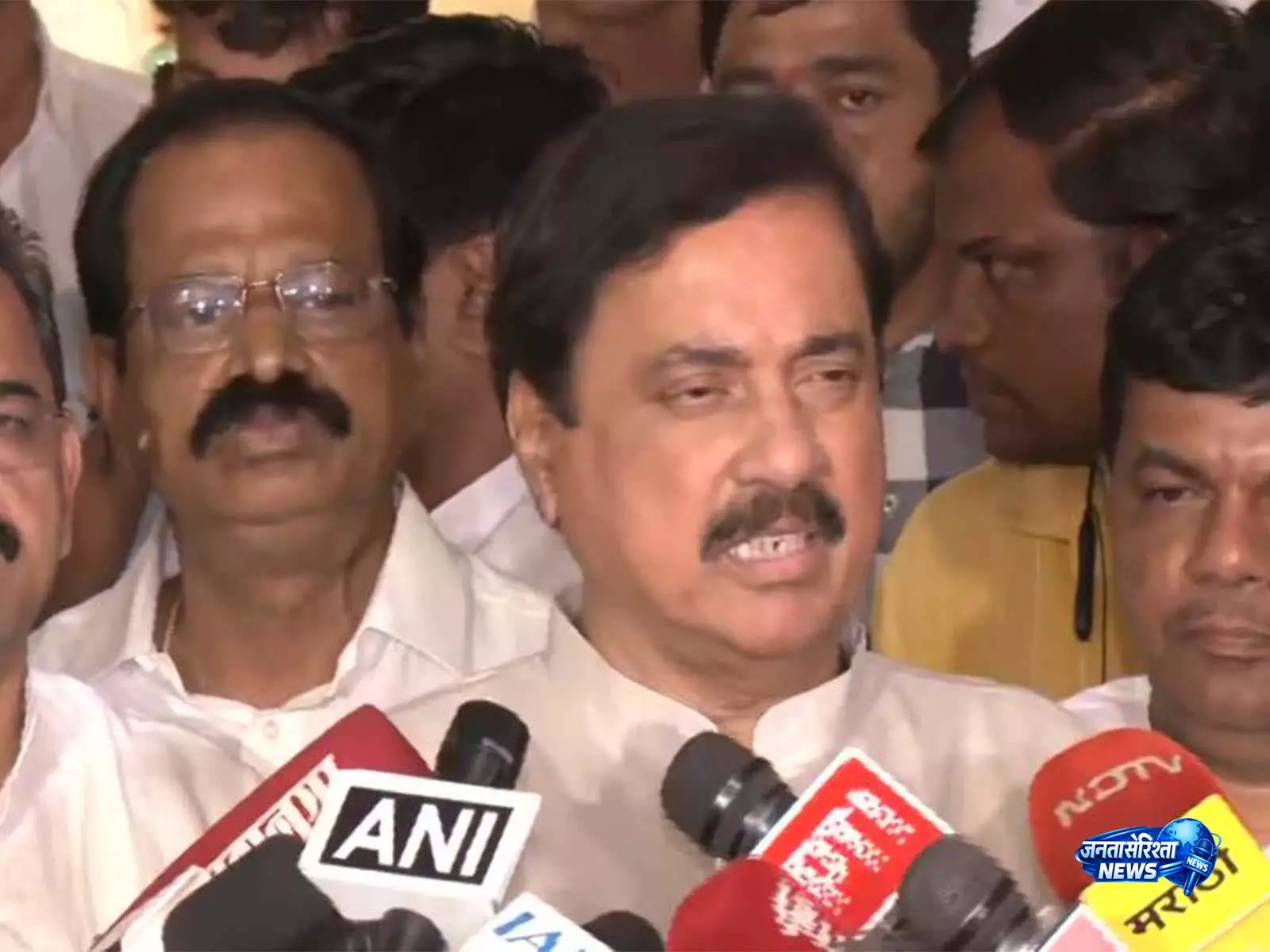 NCP में दरार की खबरों को सुनील तटकरे ने किया खारिज, बोले- सुनेत्रा पवार का चुनाव पूरी तरह वैध NCP में दरार की खबरों को सुनील तटकरे ने किया खारिज, बोले- सुनेत्रा पवार का चुनाव पूरी तरह वैध