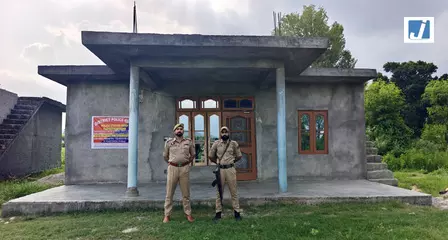 जम्मू-कश्मीर: रियासी पुलिस ने की नशा तस्करी से अर्जित 13.37 लाख रुपए की संपत्ति कुर्क जम्मू-कश्मीर: रियासी पुलिस ने की नशा तस्करी से अर्जित 13.37 लाख रुपए की संपत्ति कुर्क