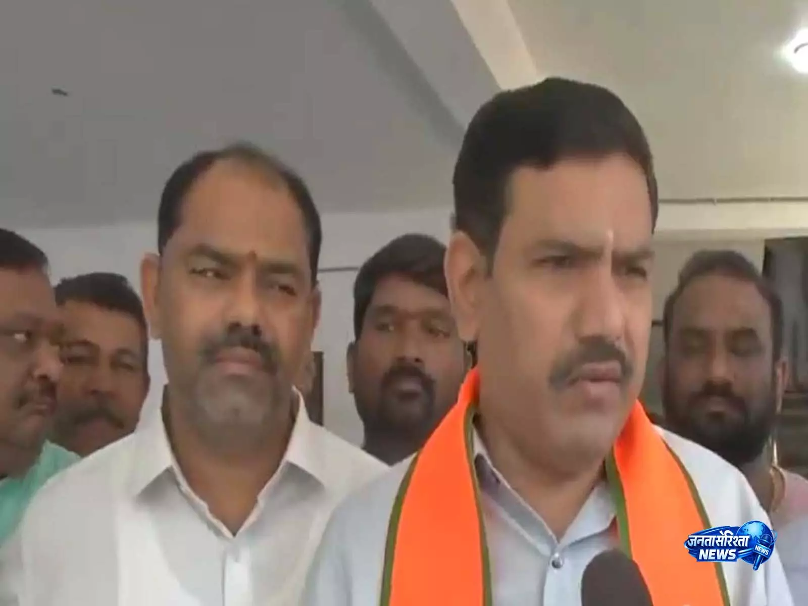 बिदादी टाउनशिप प्रोजेक्ट पर कर्नाटक BJP अध्यक्ष का CM शिवकुमार पर हमला, बोले किसानों की चिंता नहीं बिदादी टाउनशिप प्रोजेक्ट पर कर्नाटक BJP अध्यक्ष का CM शिवकुमार पर हमला, बोले किसानों की चिंता नहीं