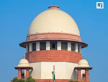 तीन-भाषा नीति को चुनौती, सुप्रीम कोर्ट ने सरकार और CBSE को भेजा नोटिस तीन-भाषा नीति को चुनौती, सुप्रीम कोर्ट ने सरकार और CBSE को भेजा नोटिस
