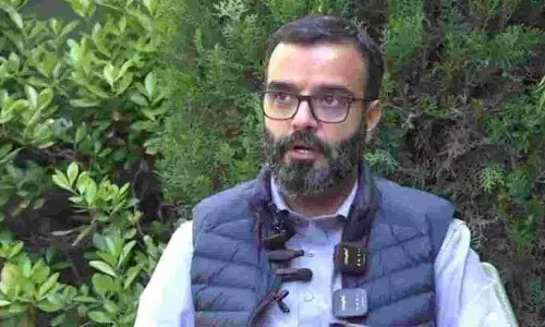 Srinagar: नई पार्टी बनाने की अटकलों को आगा रूहुल्लाह ने बताया निराधार