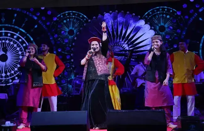 Dehradun: लोक संवर्धन पर्व में लोक और आधुनिक संगीत का अनूठा संगम Dehradun: लोक संवर्धन पर्व में लोक और आधुनिक संगीत का अनूठा संगम