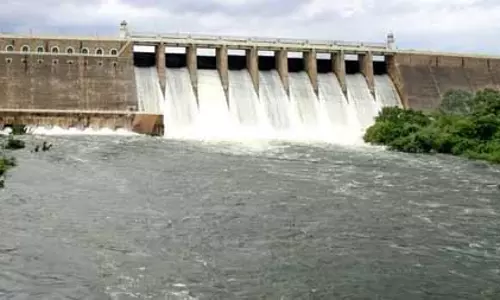 तमिलनाडुः भवानीसागर नहर की तीनों शाखाओं में समान पानी छोड़ने की किसानों की मांग तमिलनाडुः भवानीसागर नहर की तीनों शाखाओं में समान पानी छोड़ने की किसानों की मांग