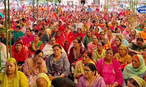 Mandi अस्पताल में कर्मचारियों की कमी से भड़का लोगों का गुस्सा Mandi अस्पताल में कर्मचारियों की कमी से भड़का लोगों का गुस्सा
