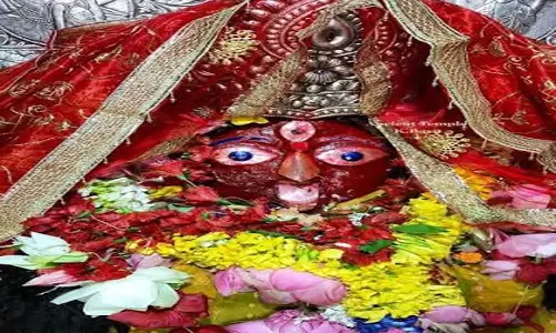 पश्चिम बंगाल के प्रसिद्ध नलहाटेश्वरी शक्तिपीठ में वार्षिक अनुष्ठान की तैयारियां, जानें पूरी प्रक्रिया पश्चिम बंगाल के प्रसिद्ध नलहाटेश्वरी शक्तिपीठ में वार्षिक अनुष्ठान की तैयारियां, जानें पूरी प्रक्रिया