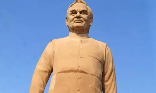 New Delhi: आजादपुर में स्थापित होगी अटल जी की 15 फीट ऊंची कांस्य प्रतिमा
