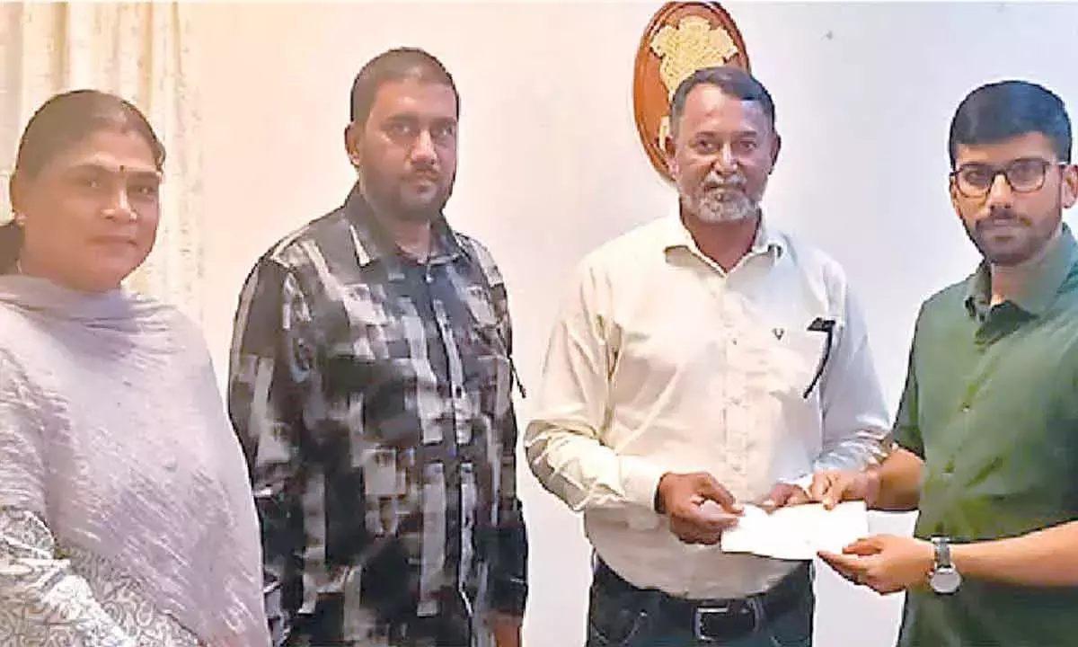 Andhra: सुज़लॉन ने अनंतपुर स्कूल में खेलों के लिए 2 लाख रुपये दान किए