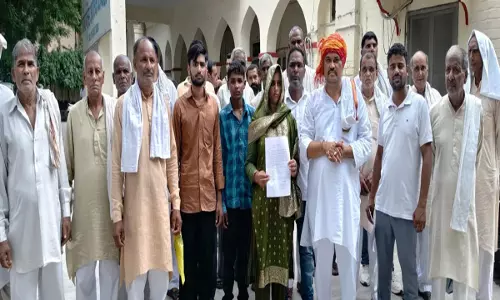 Innocent  बच्चों की संपत्ति बचाने की गुहार, परिवार पहुंचा एसएसपी कार्यालय