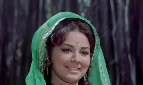 आशा भोसले की आवाज ने अमर किया फरीदा जलाल का गाना आशा भोसले की आवाज ने अमर किया फरीदा जलाल का गाना