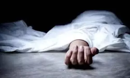 लखनऊ में दर्दनाक हादसा, दुकान लगाकर बैठे दिव्यांग की गई जान लखनऊ में दर्दनाक हादसा, दुकान लगाकर बैठे दिव्यांग की गई जान