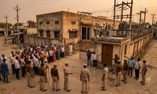 कटौती के खिलाफ प्रदर्शन करने वालों पर पुलिस कार्रवाई, 158 नामजद कटौती के खिलाफ प्रदर्शन करने वालों पर पुलिस कार्रवाई, 158 नामजद