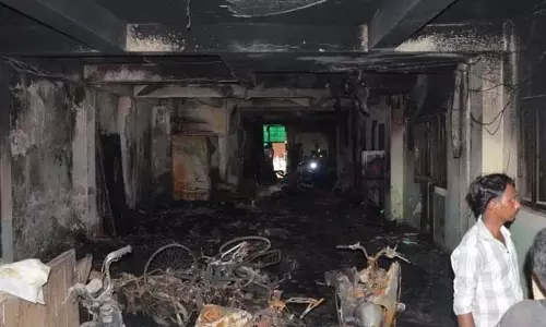 मामूरा अग्निकांड: स्नेहा की मौत से सदमे में दोस्त, बोली- काश छुट्टी नहीं ली होती मामूरा अग्निकांड: स्नेहा की मौत से सदमे में दोस्त, बोली- काश छुट्टी नहीं ली होती