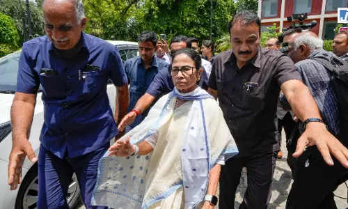 30 साल पुराना साथ टूटा! ममता बनर्जी के करीबी मदन मित्रा ने थामा बागी गुट का दामन