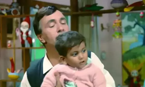 बुढ़ापे में बेटे ने दिया दर्द, बेटियां बनीं सहारा बुढ़ापे में बेटे ने दिया दर्द, बेटियां बनीं सहारा