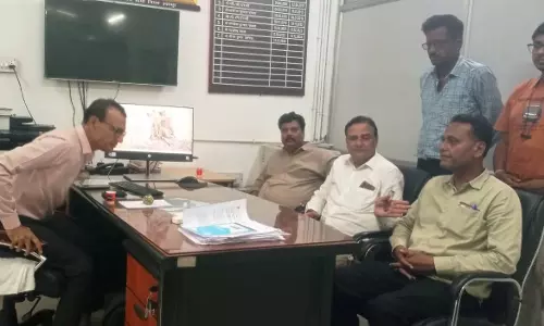 ईएसआईसी अधिकारियों से मिलकर इंटक प्रतिनिधिमंडल ने उठाई श्रमिकों की समस्याएं