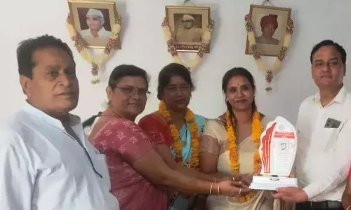 महिला इंटक की राष्ट्रीय सचिव सुमन मठसिंहला का स्वागत महिला इंटक की राष्ट्रीय सचिव सुमन मठसिंहला का स्वागत