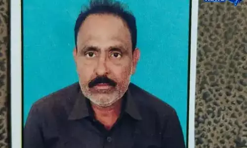 तीन दिन में उजड़ गया परिवार: बेटे की आत्महत्या के सदमे में पिता की भी मौत तीन दिन में उजड़ गया परिवार: बेटे की आत्महत्या के सदमे में पिता की भी मौत