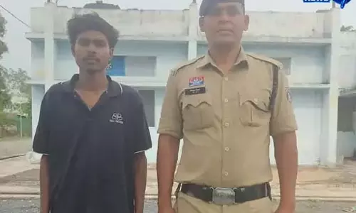 शादी समारोह के दौरान चाकूबाजी, रास्ता मांगने पर युवक पर ताबड़तोड़ हमला शादी समारोह के दौरान चाकूबाजी, रास्ता मांगने पर युवक पर ताबड़तोड़ हमला