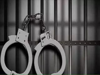 तेलंगाना: साइबराबाद पुलिस ने साइबर अपराध के खिलाफ अभियान में 13 गिरफ्तार किए, ₹76 लाख लौटाए तेलंगाना: साइबराबाद पुलिस ने साइबर अपराध के खिलाफ अभियान में 13 गिरफ्तार किए, ₹76 लाख लौटाए