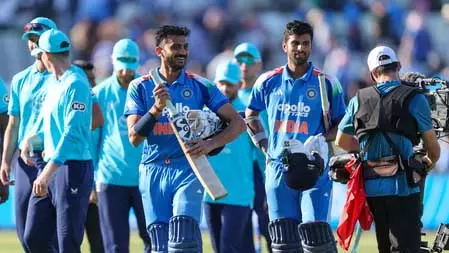 टीम इंडिया ने एजबेस्टन में रोका अंग्रेजों का विजय रथ, 12 साल बाद इंग्लैंड को हराया टीम इंडिया ने एजबेस्टन में रोका अंग्रेजों का विजय रथ, 12 साल बाद इंग्लैंड को हराया