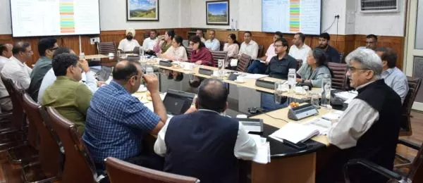 Srinagar: मुख्य सचिव की अध्यक्षता में जीवंत ग्राम कार्यक्रम की समीक्षा बैठक आयोजित Srinagar: मुख्य सचिव की अध्यक्षता में जीवंत ग्राम कार्यक्रम की समीक्षा बैठक आयोजित