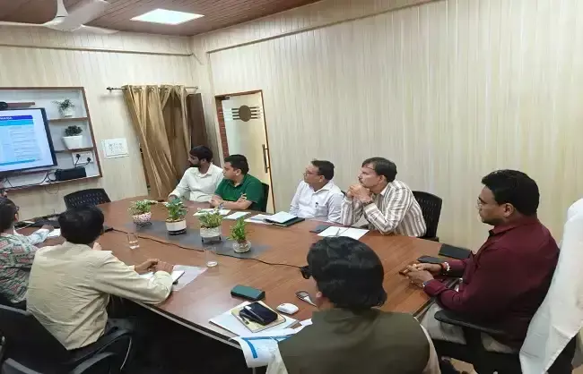 Dehradun: पीएम आवास योजना में तेजी लाने के निर्देश, सचिव ने तय की 15 अगस्त की डेडलाइन Dehradun: पीएम आवास योजना में तेजी लाने के निर्देश, सचिव ने तय की 15 अगस्त की डेडलाइन