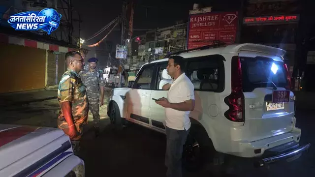 रांची में SSP का देर रात औचक निरीक्षण, सुरक्षा व्यवस्था परखी रांची में SSP का देर रात औचक निरीक्षण, सुरक्षा व्यवस्था परखी