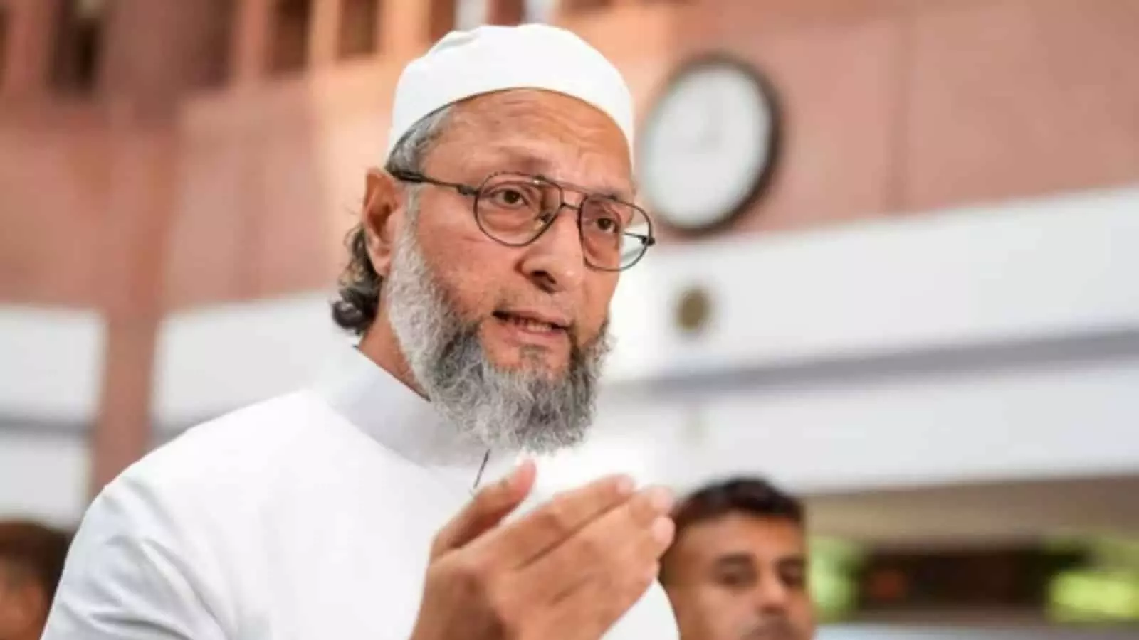 SIR को नागरिकता से जोड़ने पर ओवैसी का बयान, लोगों से समय पर दस्तावेज जमा करने की अपील SIR को नागरिकता से जोड़ने पर ओवैसी का बयान, लोगों से समय पर दस्तावेज जमा करने की अपील