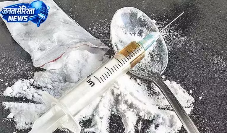 चंबा में घर से चिट्टे सहित पकड़ा तस्कर, 42 ग्राम चिट्टा चंबा में घर से चिट्टे सहित पकड़ा तस्कर, 42 ग्राम चिट्टा